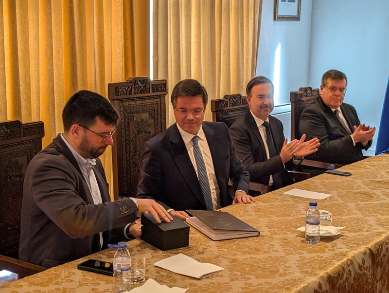 Ministro em visita a Vila de Rei